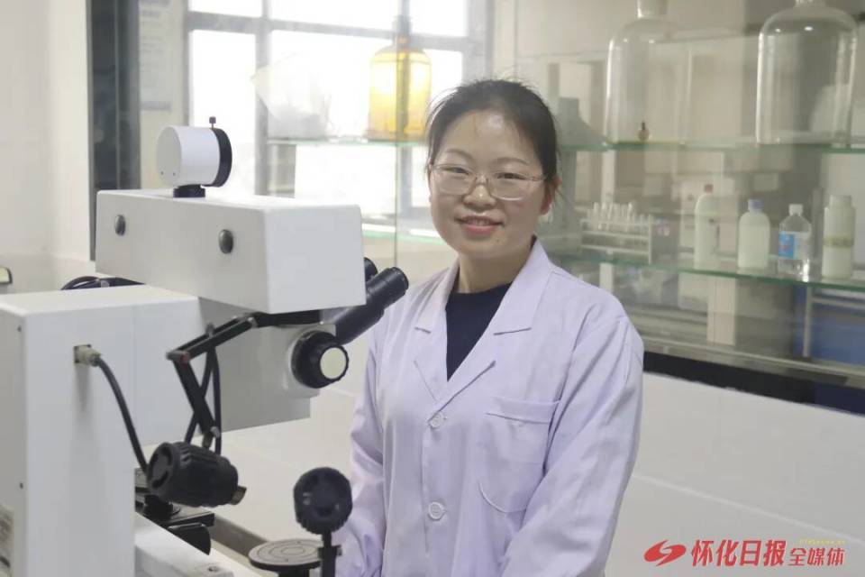 正义之路上的铿锵玫瑰——女法医向美锡的从警之路