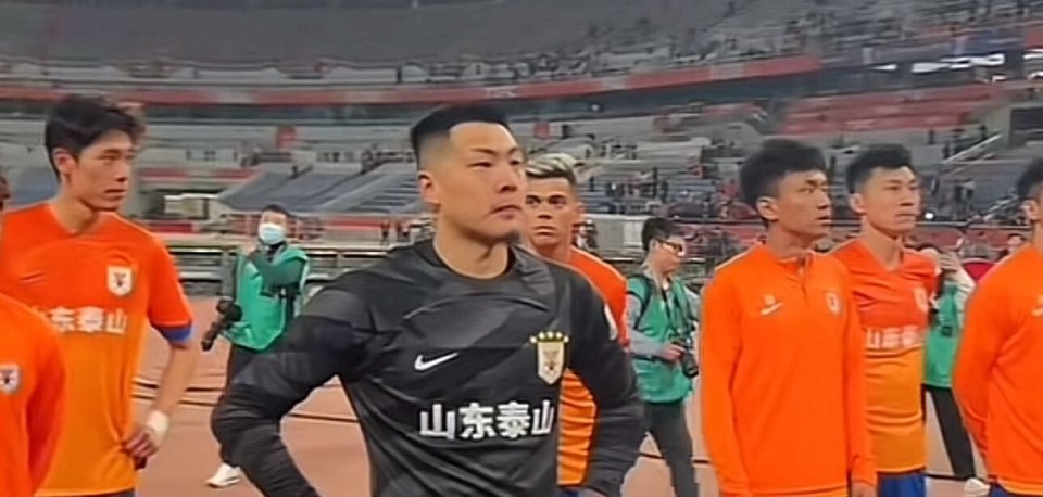 王大雷致歉谢场时没被骂已经很给面子了我们一定会打回来