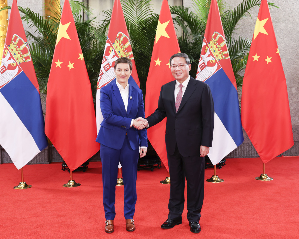 李强会见塞尔维亚总理布尔纳比奇