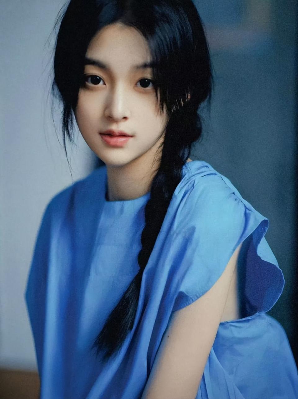 早在2013年,也就是仅仅8岁的时候,顾语涵就接拍了人生第一部电影