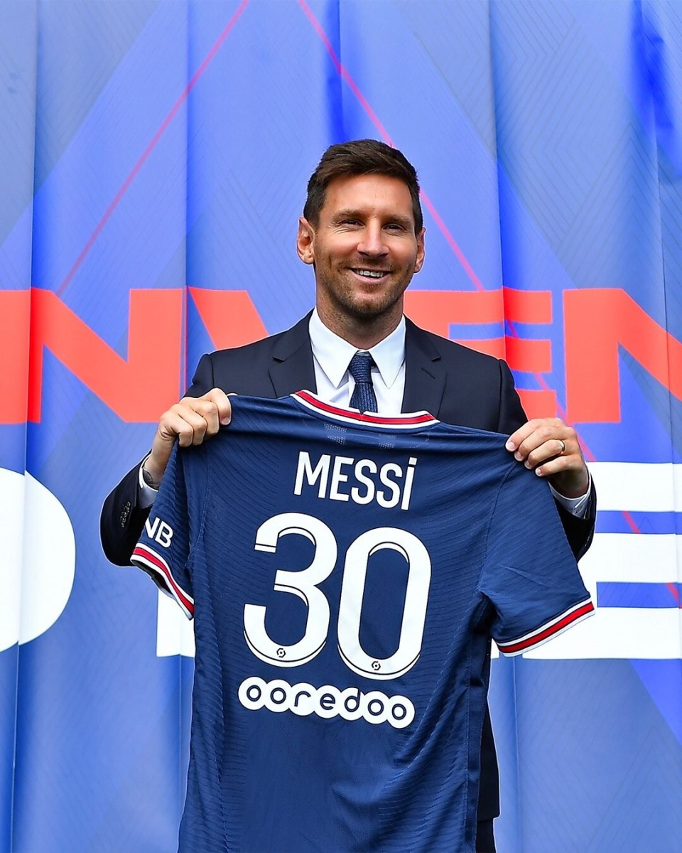 巴黎圣日耳曼官方:祝梅西38岁生日快乐,我们周日赛场见