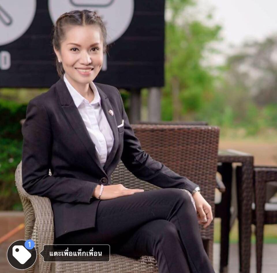 45岁泰国名媛跟24岁僧人养子行为不当被64岁丈夫拍到了