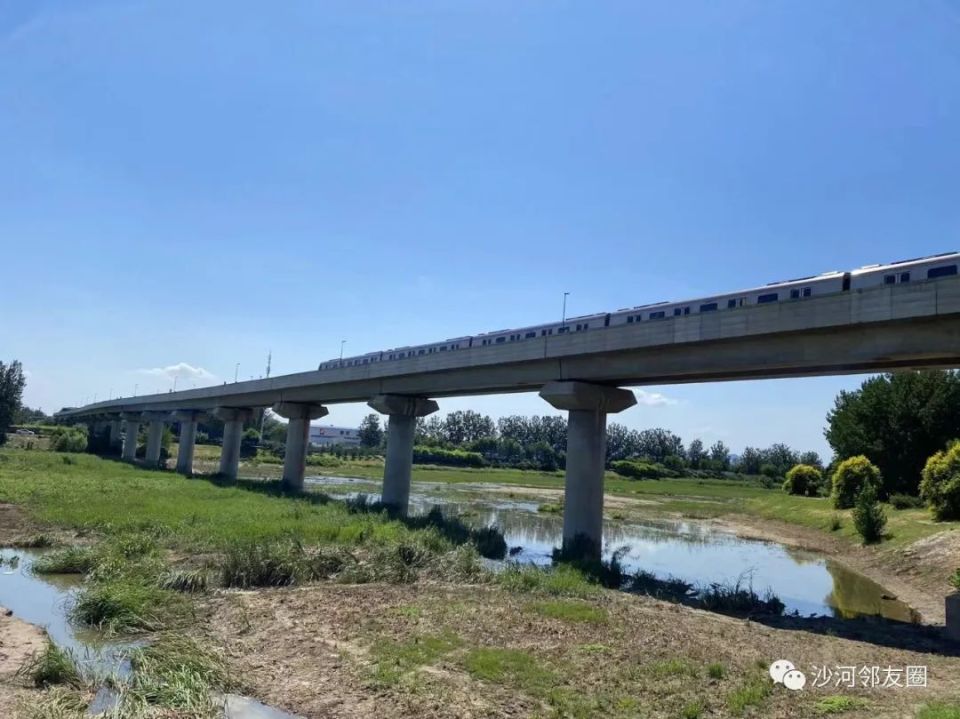 昌平南丰路跨沙河大桥图片