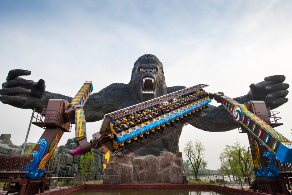 太阳部落景区以大汶口文化为主线,以情景体验的形式,将史前文化和游乐