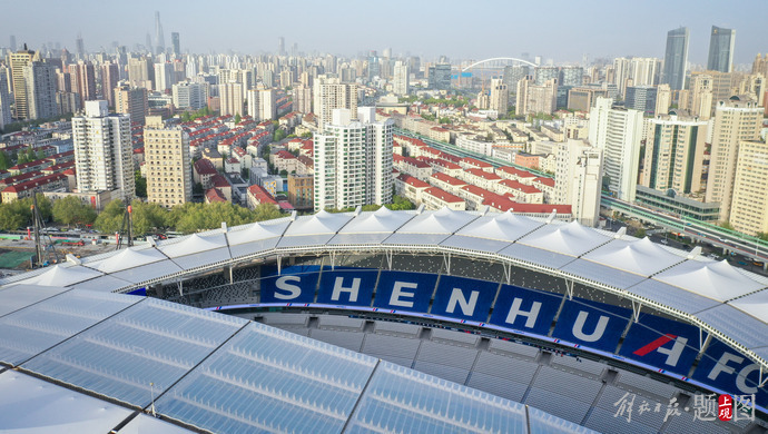 出征中超新赛季,老申花范志毅也来上海体育场"扎闹猛"_腾讯新闻