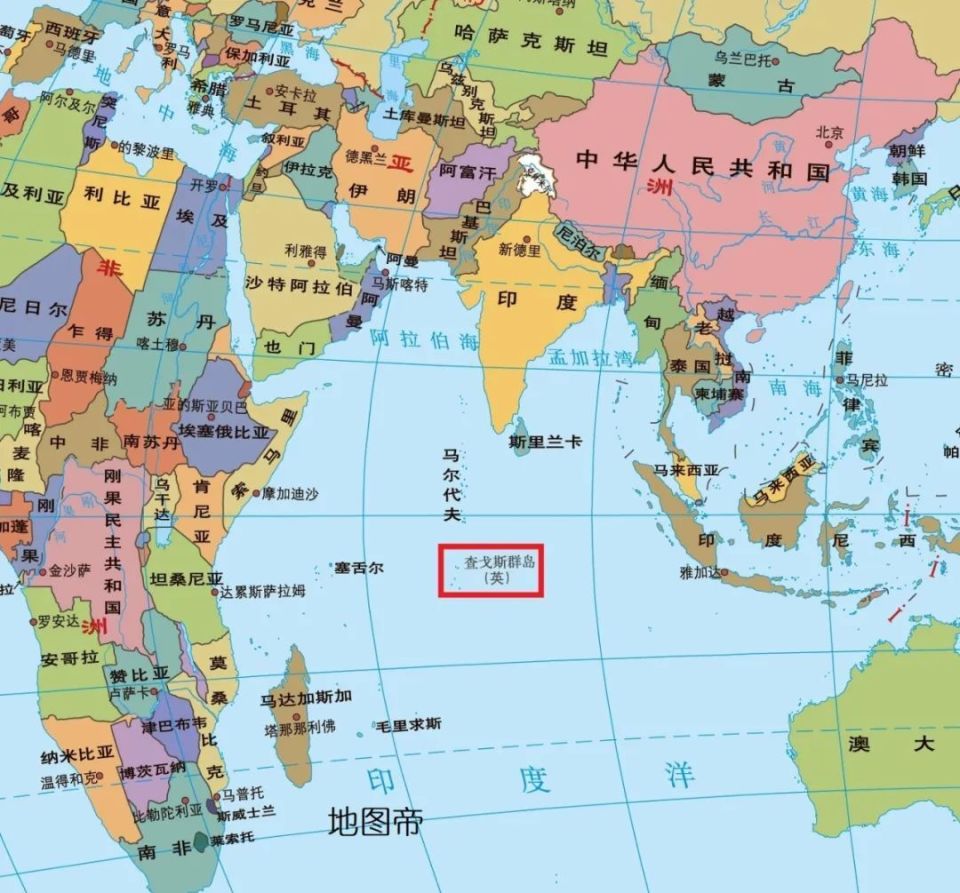 查戈斯群岛的主岛迪戈加西亚岛,面积约27.