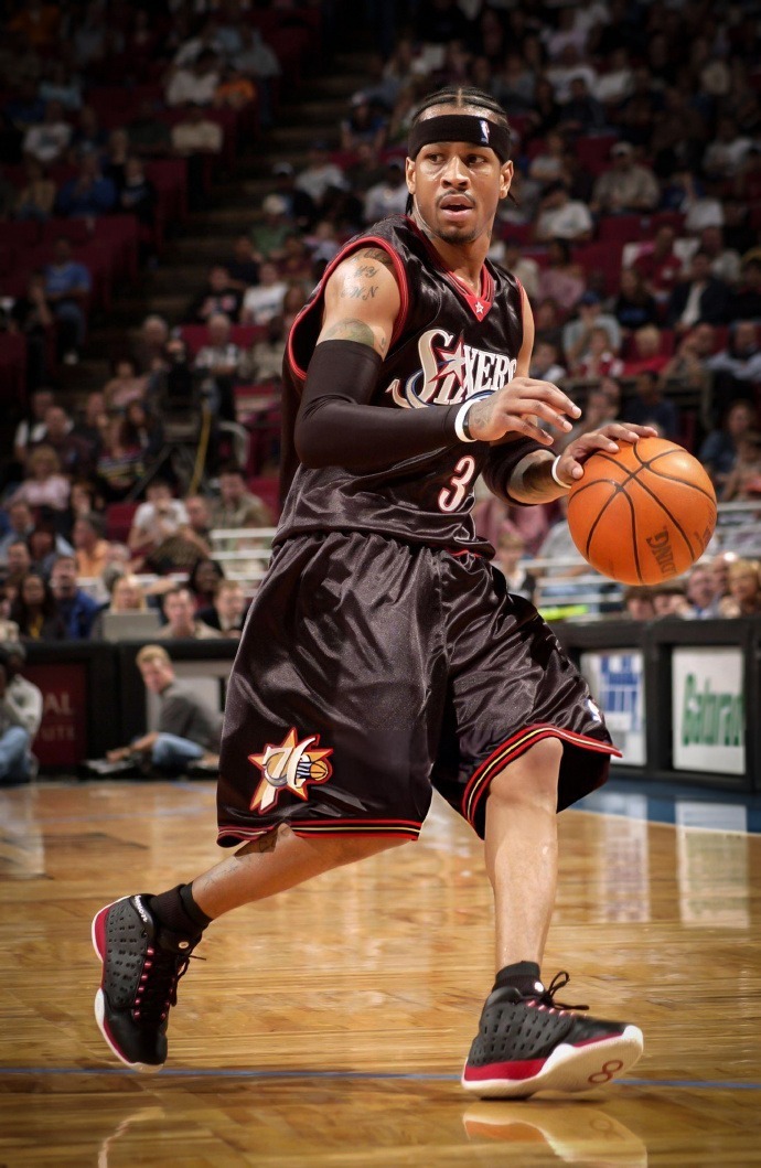 艾弗森:队友科尔曼开劳斯莱斯上班 第二天我也买了一辆