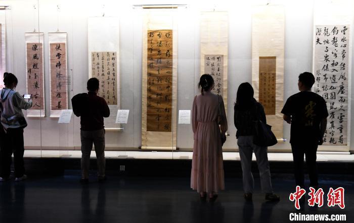 近八十件（套）重庆中国三峡博物馆馆藏清代帖学书法作品亮相_腾讯新闻