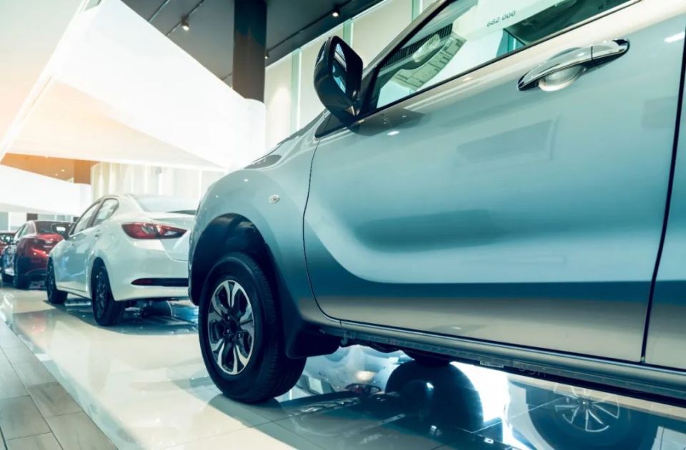 二手车商为求生存,新车旧车"两手都要硬"