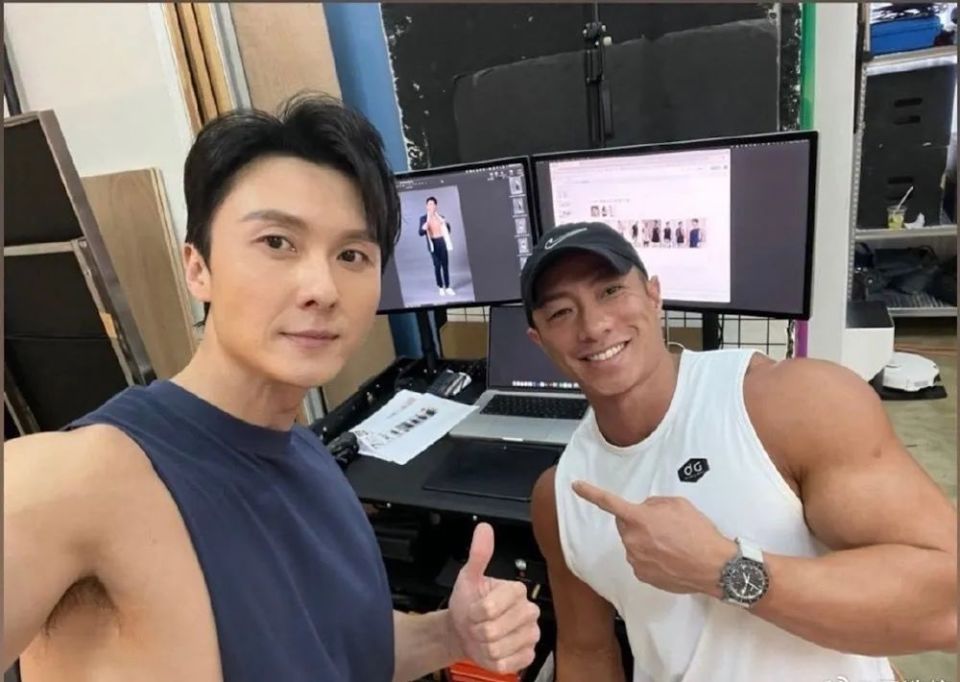 王浩信晒健硕身材照,腰间零赘肉,肌肉线条媲美"小鲜肉"_腾讯新闻