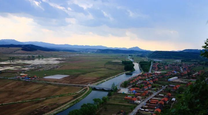 视线北移,是极具"乡土松弛感"的象牙山风景区.
