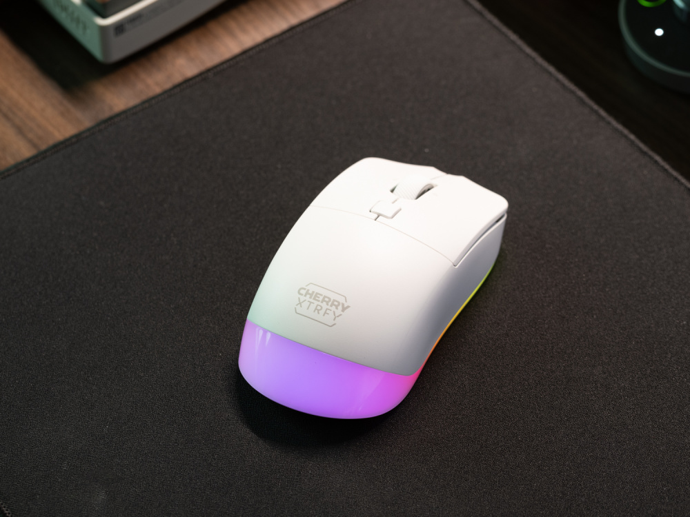 我见过最舒服的灯光变化,cherry樱桃m50w三模无线鼠标