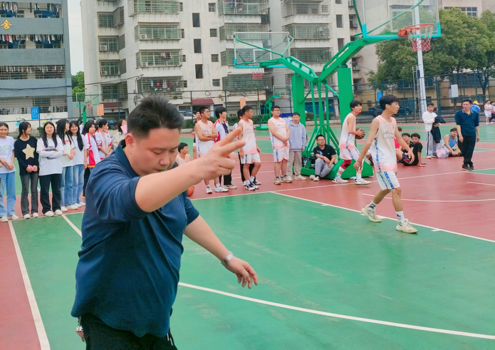 锐意进取攻坚克篮祁东职业中专班级男子篮球比赛圆满闭幕
