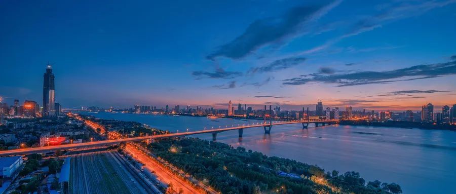 加快推动交通区位优势转化为国内国际双循环枢纽链接优势的实施意见》