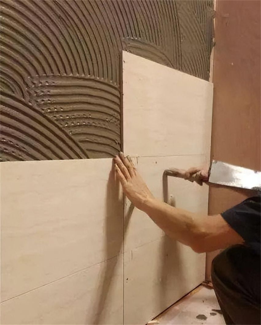 为何要拉毛简单来说就是用界面剂和水泥搅拌均匀后往墙面摔打,形成一