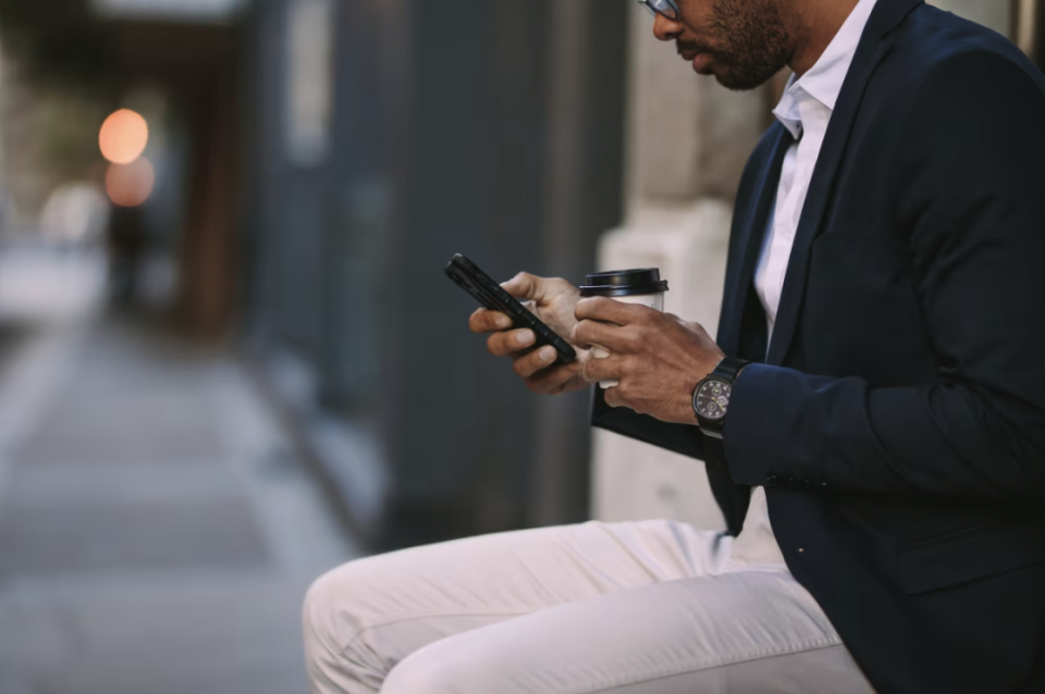 三个建议告诉你为什么年轻人应该多投资股票