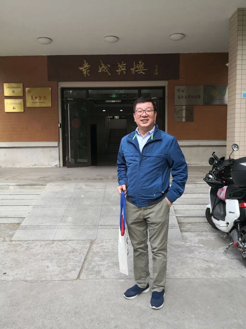 复旦大学赵东元:热爱挡不住,我愿一辈子"造孔"