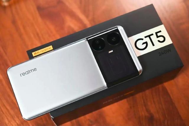 641