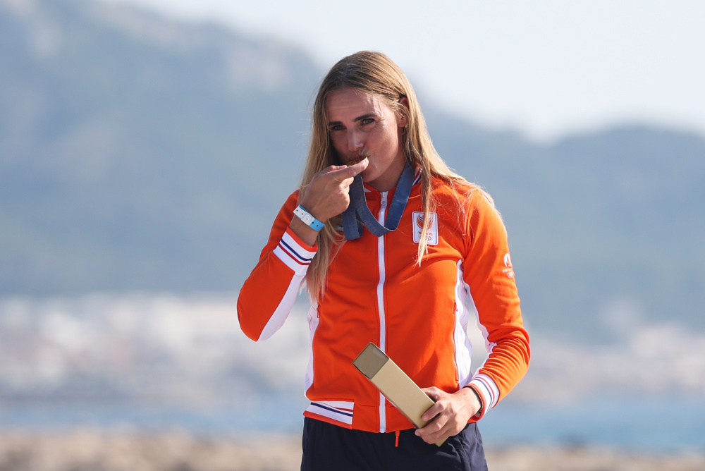 帆船——荷兰选手获得女子爱尔卡6级单人艇金牌