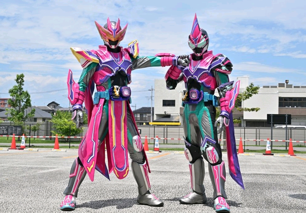 物理意义上彻底消失的假面骑士风魔 皮套被大二和天灾瓜分了