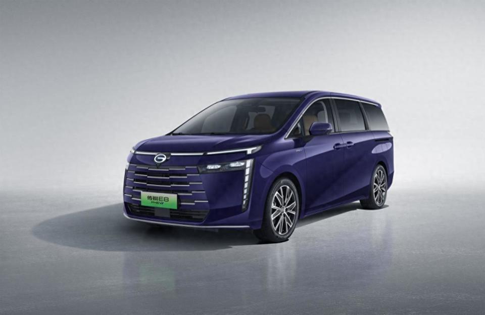 传祺新能源e8广州车展正式启售25万元级新能源mpv市场的鲶鱼来了