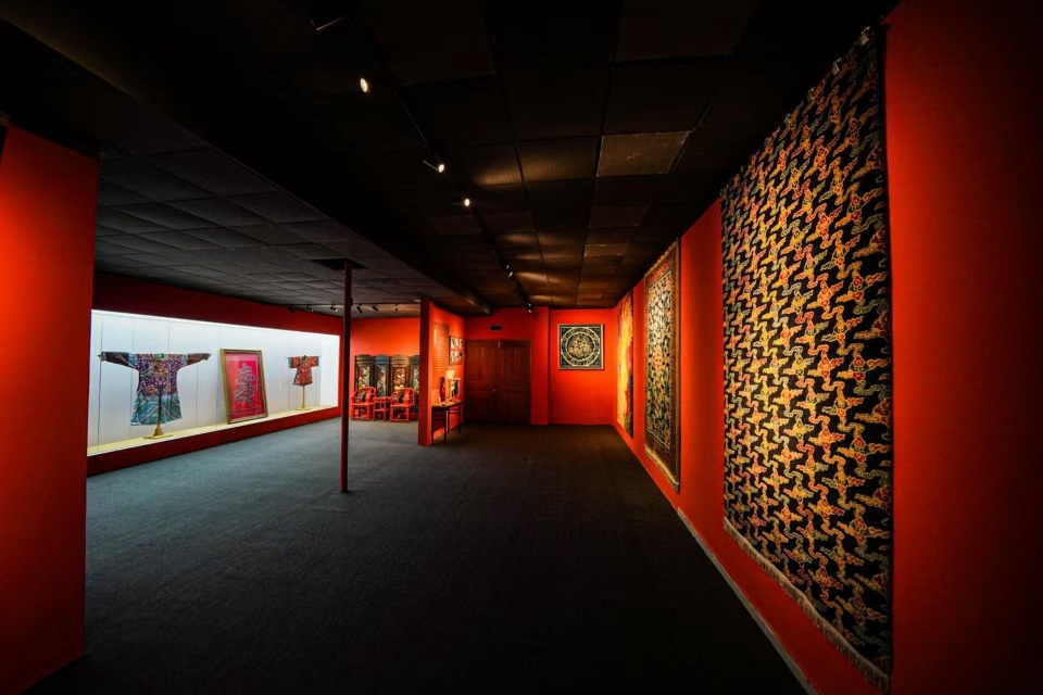 2024首届镇海寺非遗文化节暨北京燕京八绝宫廷艺术作品展开幕_腾讯新闻