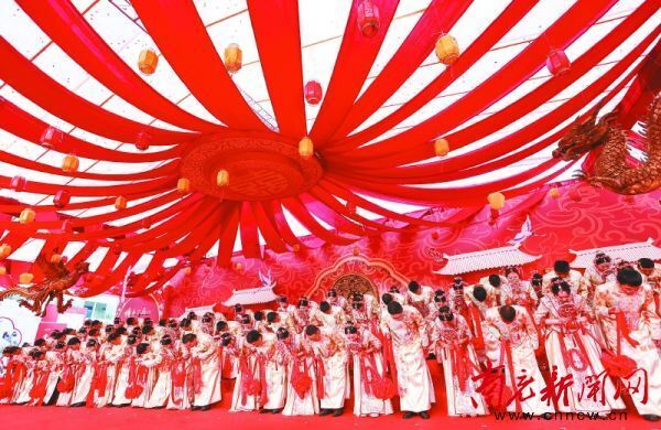 高铁工地上 38对新人喜结连理_腾讯新闻