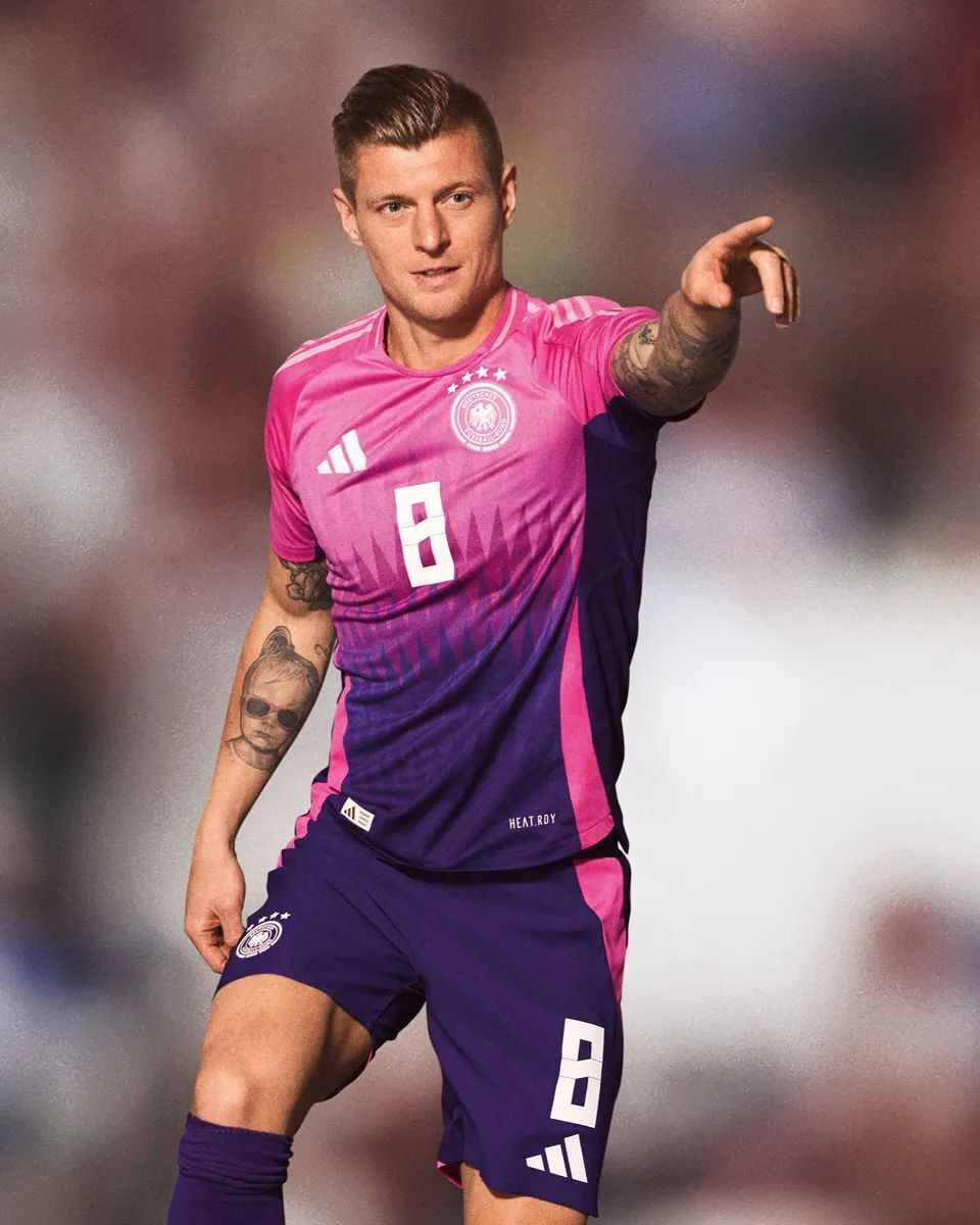 欧洲杯读秒倒计时 德国队历届球衣大盘点