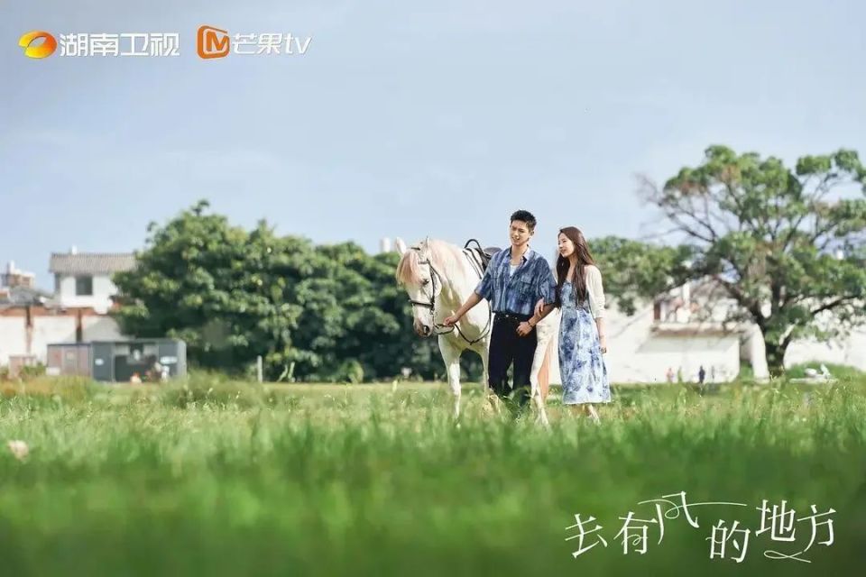 年度导演丁梓光：努力创新 “让有共鸣的同类看到我们”_腾讯新闻