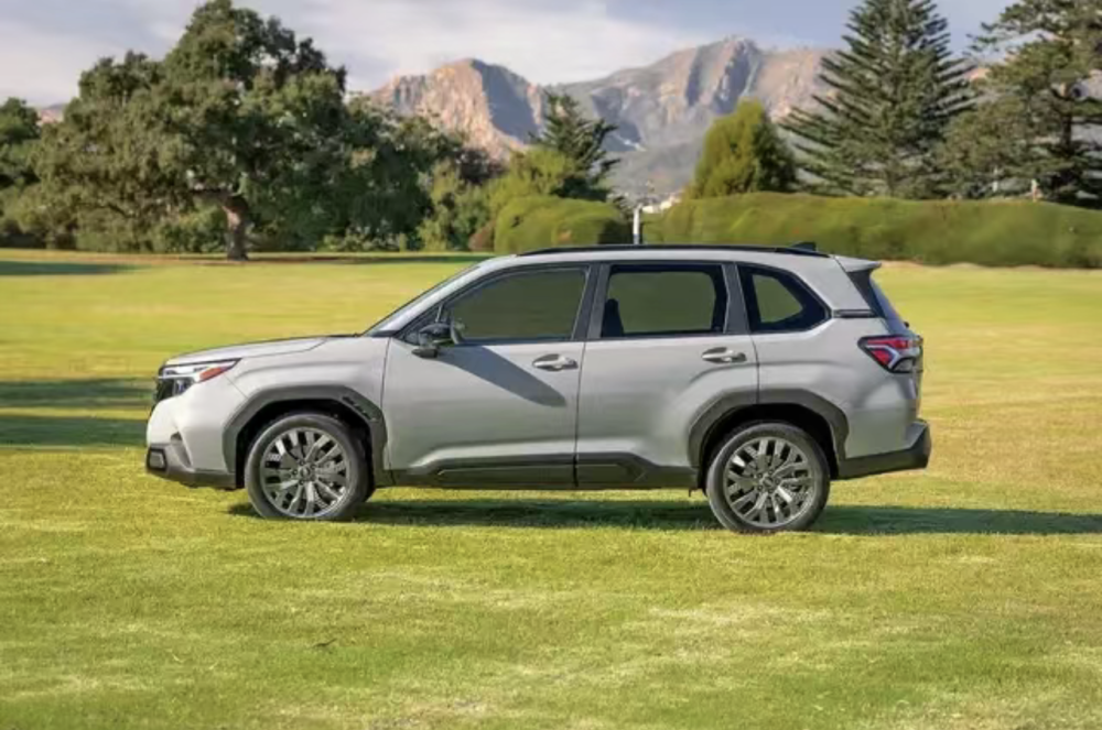 前脸大变样保留大竖屏第六代斯巴鲁森林人官图曝光