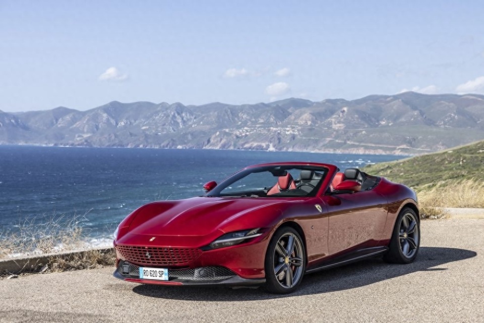 清风拂面的甜蜜感,2024款法拉利roma spider大量实拍图发布-腾讯新闻