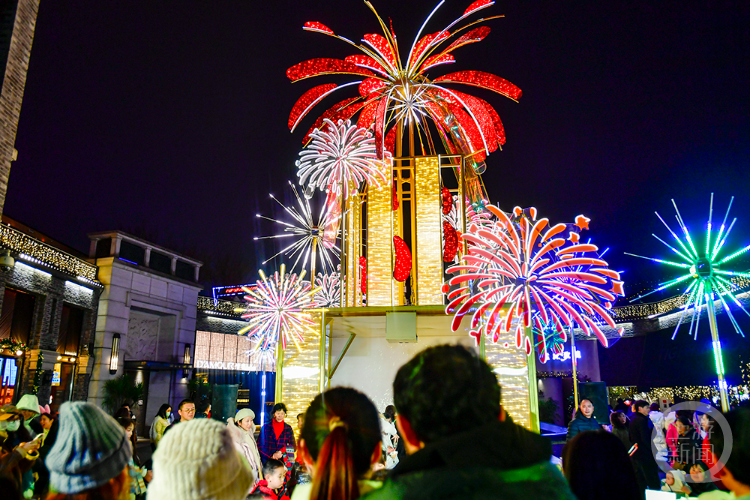 长嘉汇新年艺术灯会璀璨绽放,快来打卡巨型烟花塔