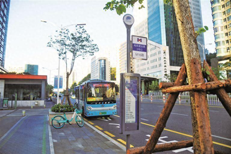 无缝衔接 首批5个公交地铁接驳站启用_腾讯新闻