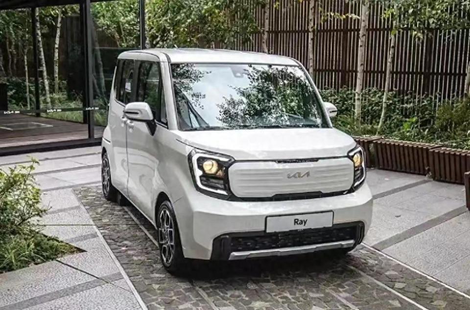 目标锁定老头乐起亚ray登场配10l引擎侧滑门