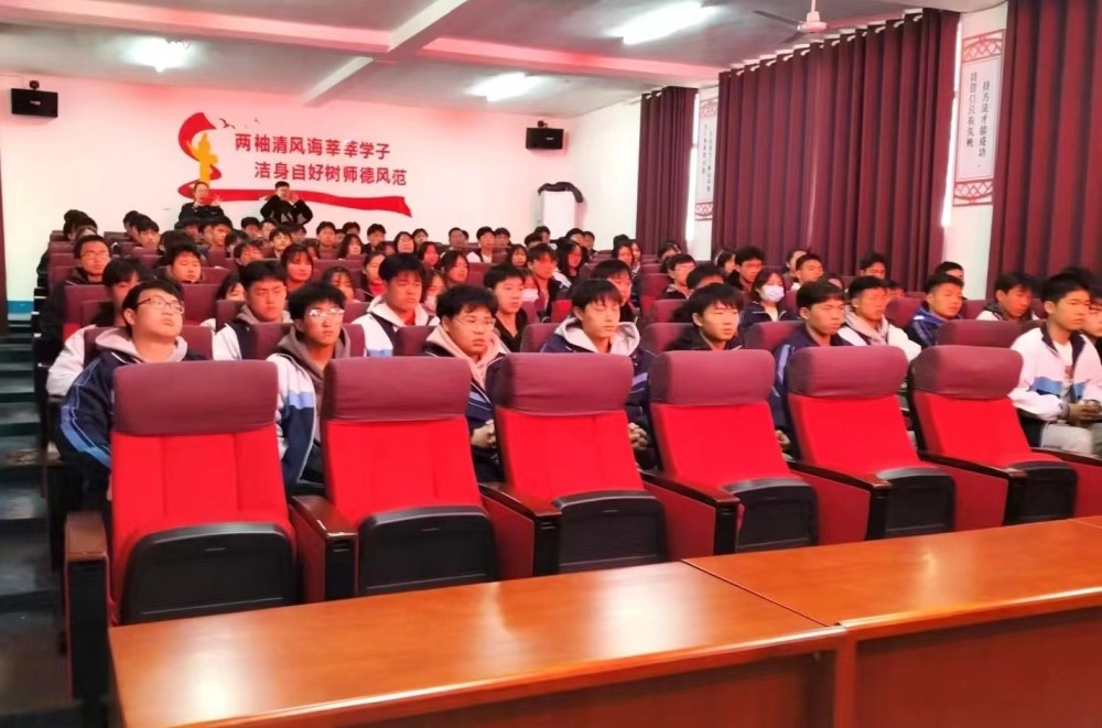 洪江市黔阳二中开展法治教育专题活动_腾讯新闻