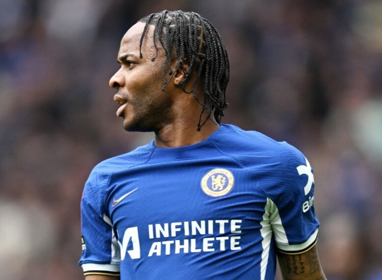 又快乐了斯特林半场表现失点又失单刀后助攻帕尔默破门