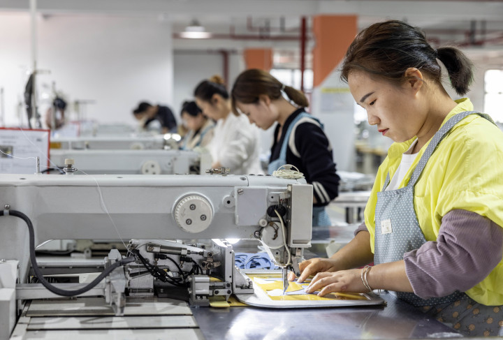 温岭:鞋业智能工厂 提效降耗受青睐