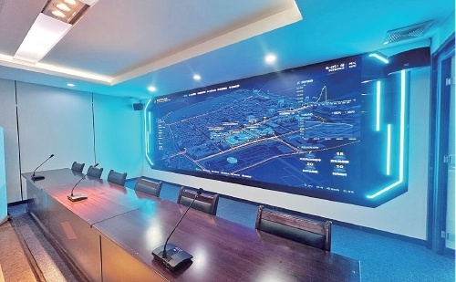 近日,济南全市智慧商圈(商街)建设现场会在泉城路召开,与会人员沿途