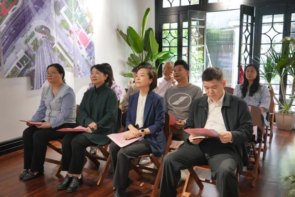 "法官小巷行"在行动,这次来到老城厢的这两个居民区