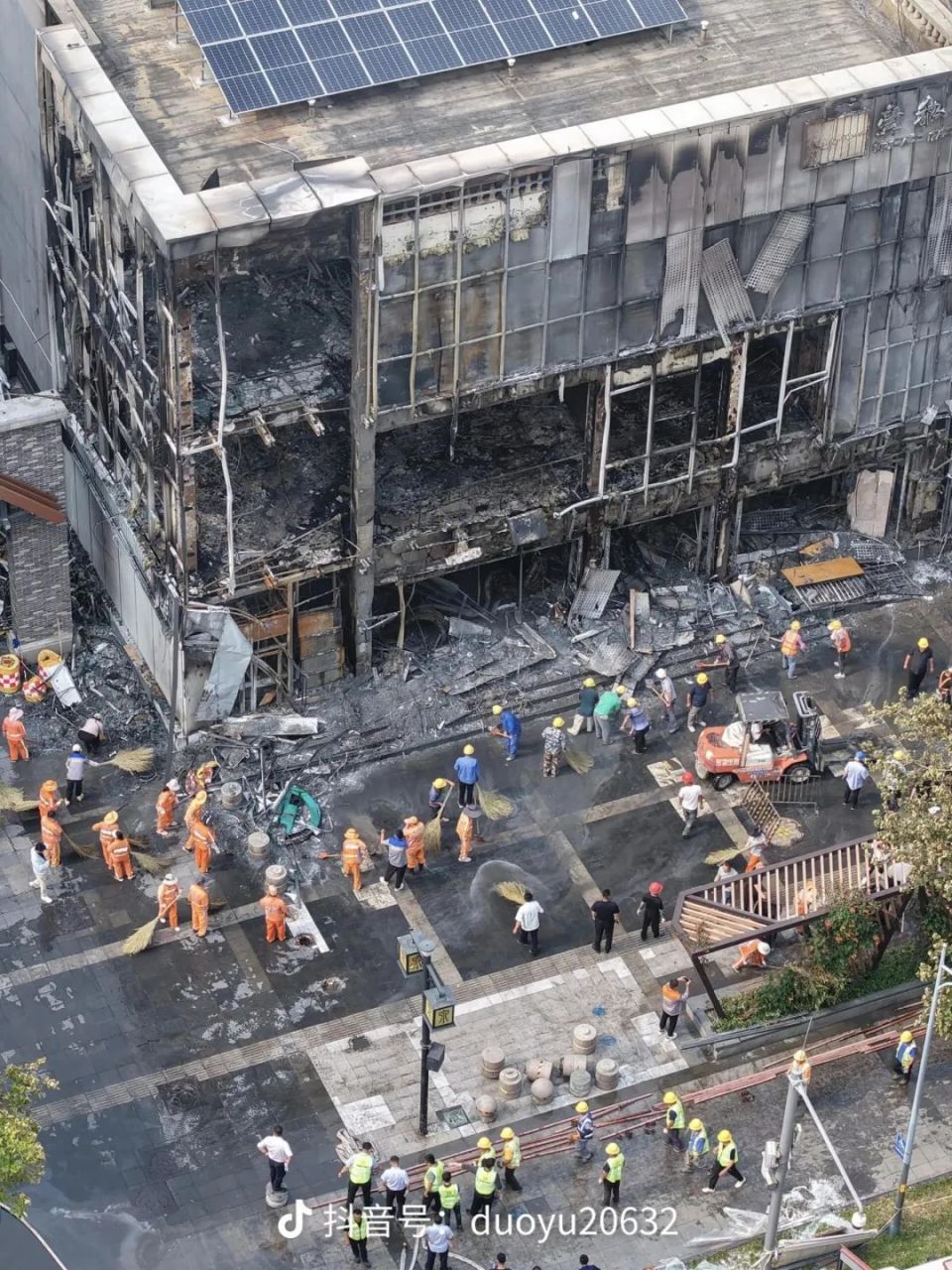 济南泉城路的这个爆炸,为啥媒体上都说是火灾?