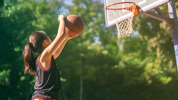 十日谈龙钢春天打篮球去