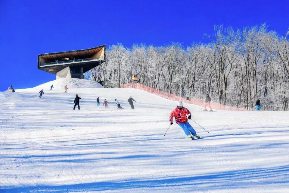 吉吉带大家打卡吉林省滑雪胜地——吉林市万科松花湖度假区!