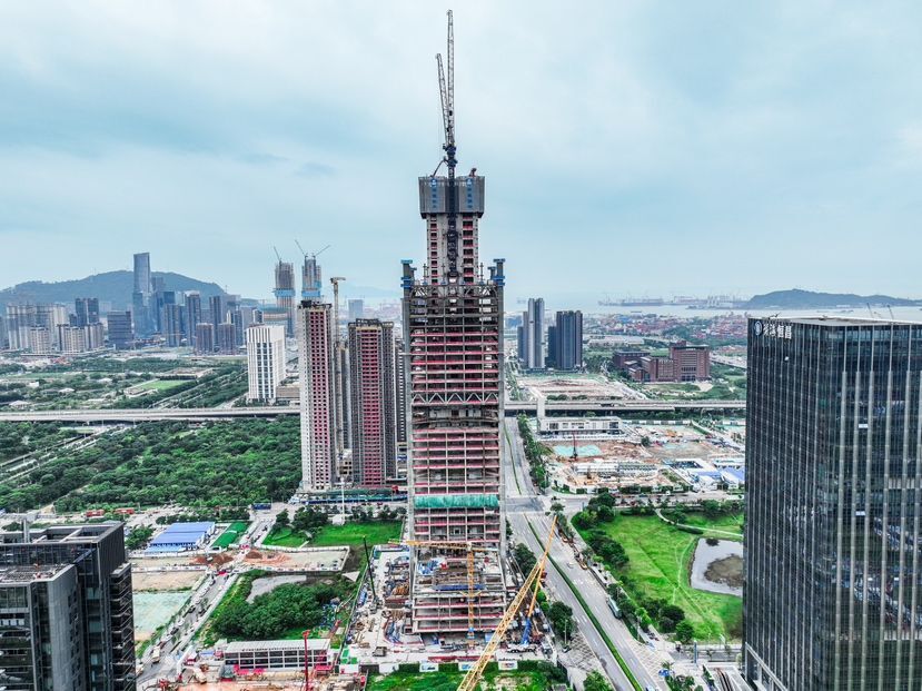 前海在建第一高楼主体结构突破200米!