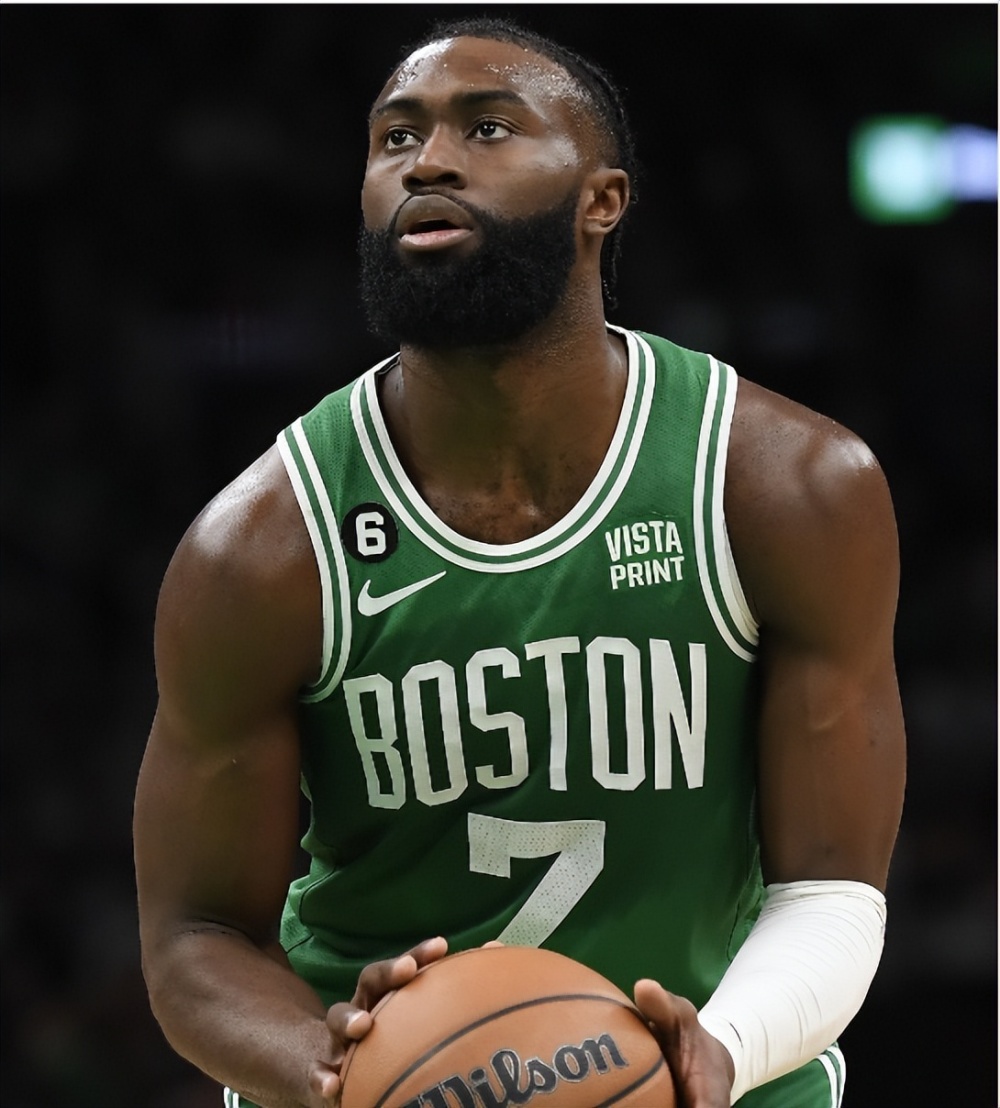 杰伦-布朗连扳两城放狠话:别让我们再拿一场!_腾讯新闻