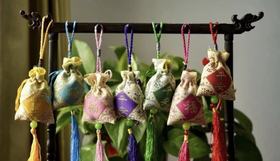 平凉文创:皇甫谧艾草香囊,淡雅东方味