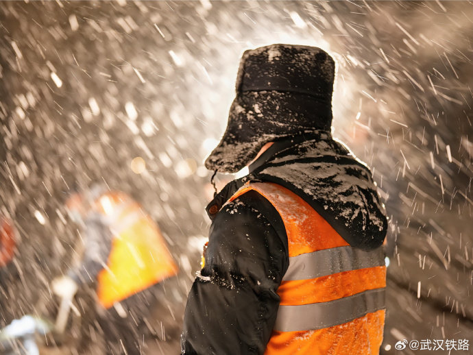 团圆不能停丨有一种温暖叫风雪同行!