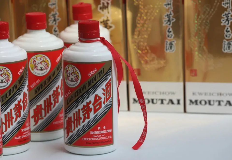 贵州茅台，最难的一个中秋-腾讯新闻