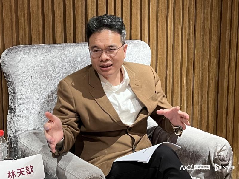 "林天歆表示大部分患者发现前列腺癌已是晚期主要有几个原因,"一可能