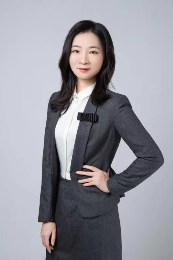 汇添富基金指数与量化投资部副总监,基金经理过蓓蓓融通健康产业基金