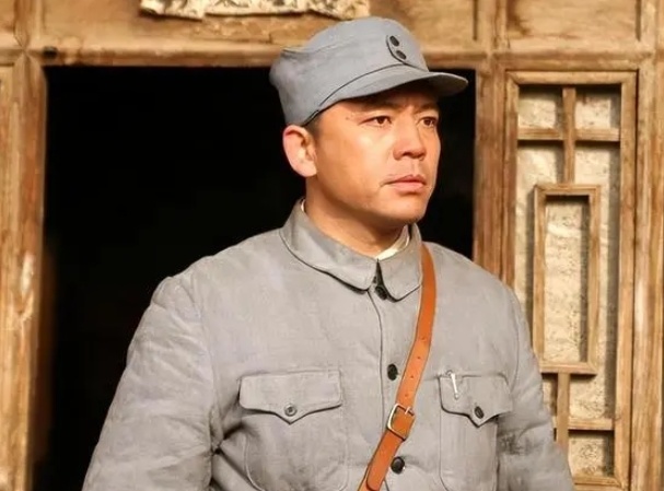 大陆男演员排行榜_内地男明星排行榜-ZOL问答(2)